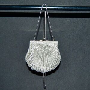 Vintage Shell Shape Purse w Sequins